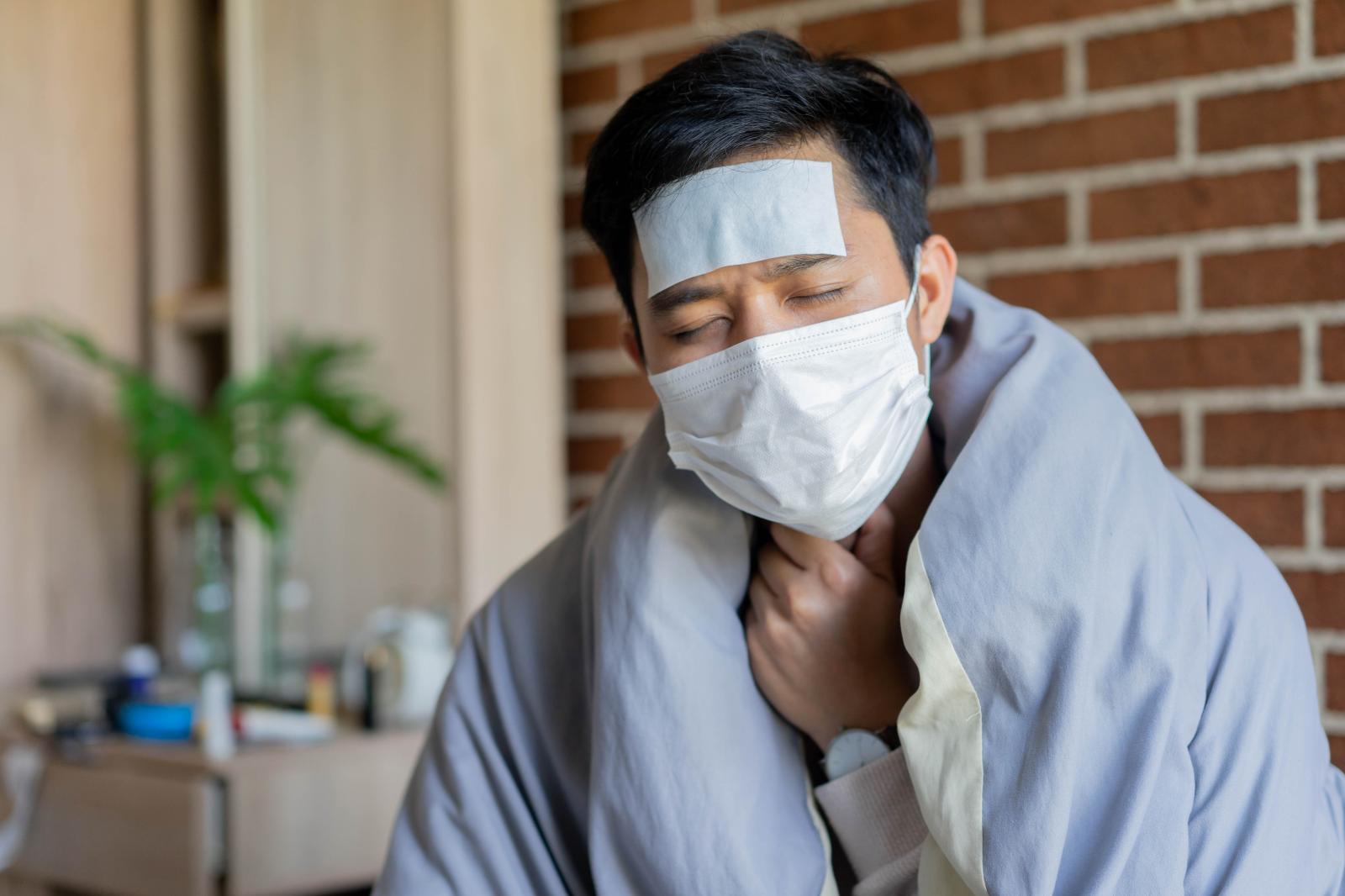 Apakah Tipes Menular? Bagaimana Penularannya Terjadi?