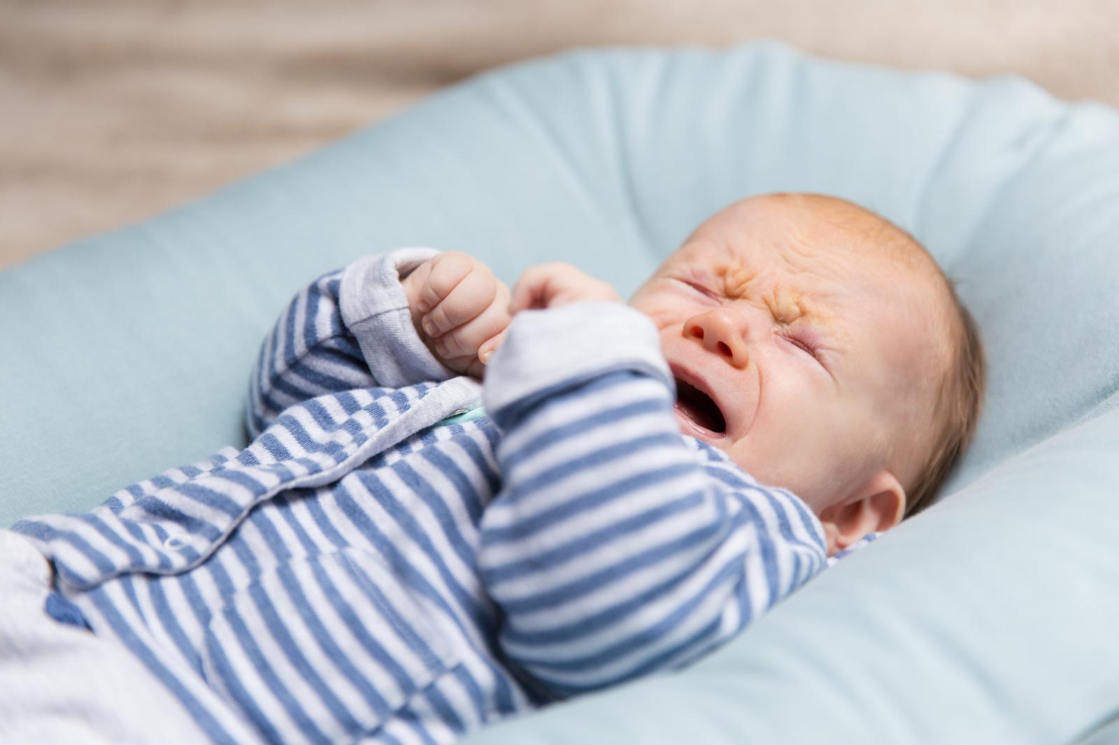 Diare pada Bayi: Gejala, Penyebab, dan Pengobatannya